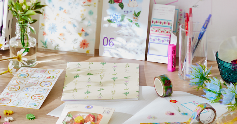 Stationery and accessories flatlay